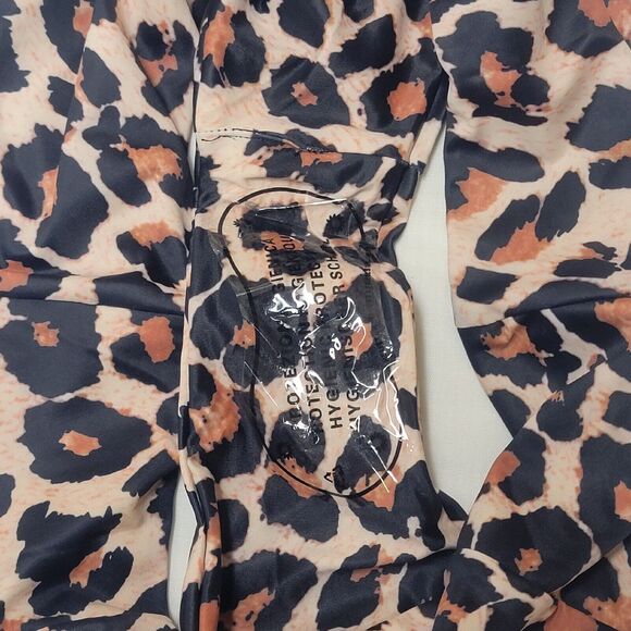 Womens 2 pc Leopard Print Padded Strapless Halter Top Bikini sz M NWOT - Picture 3 of 8